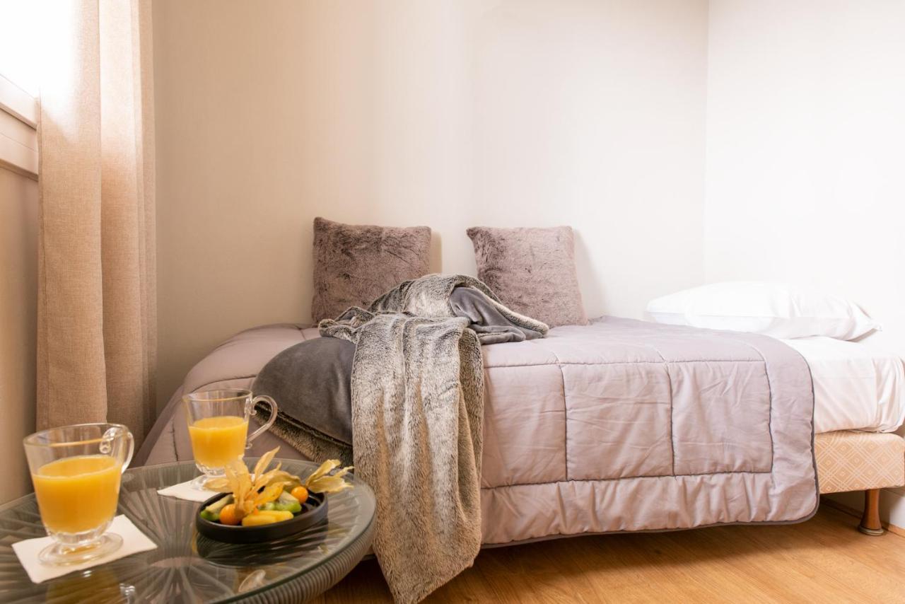 Hôtel CÔTÉ LOT Puy-lʼÉvêque Esterno foto