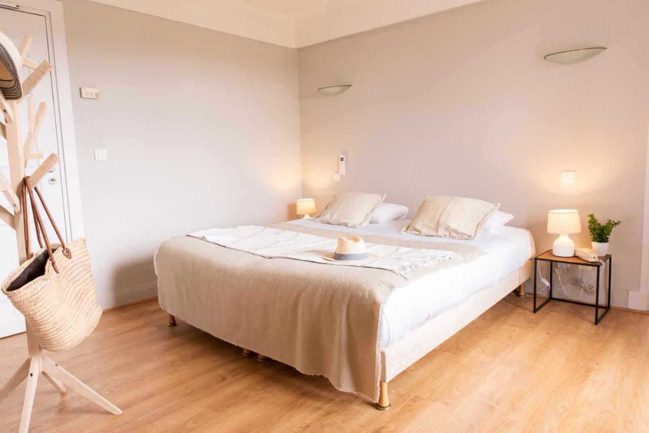 Hôtel CÔTÉ LOT Puy-lʼÉvêque Esterno foto